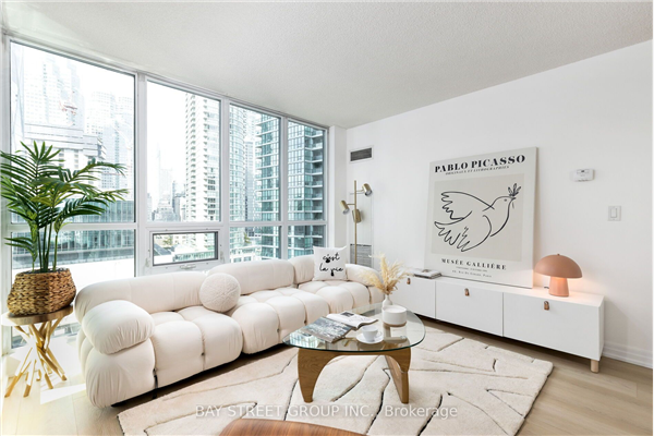12 Yonge St, Toronto