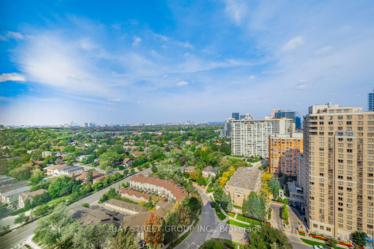 75 Canterbury Place, #2516