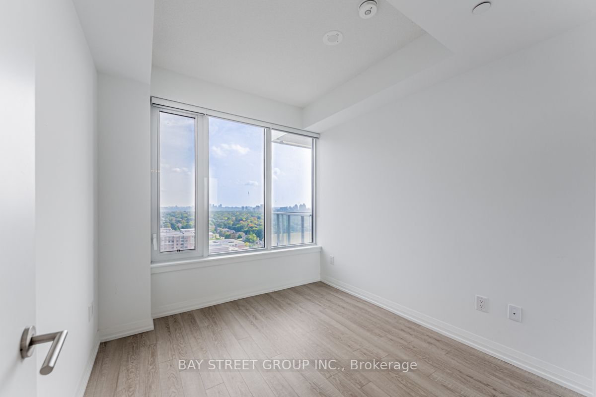 75 Canterbury Place, #2516