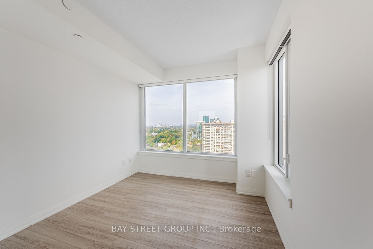 75 Canterbury Place, #2516
