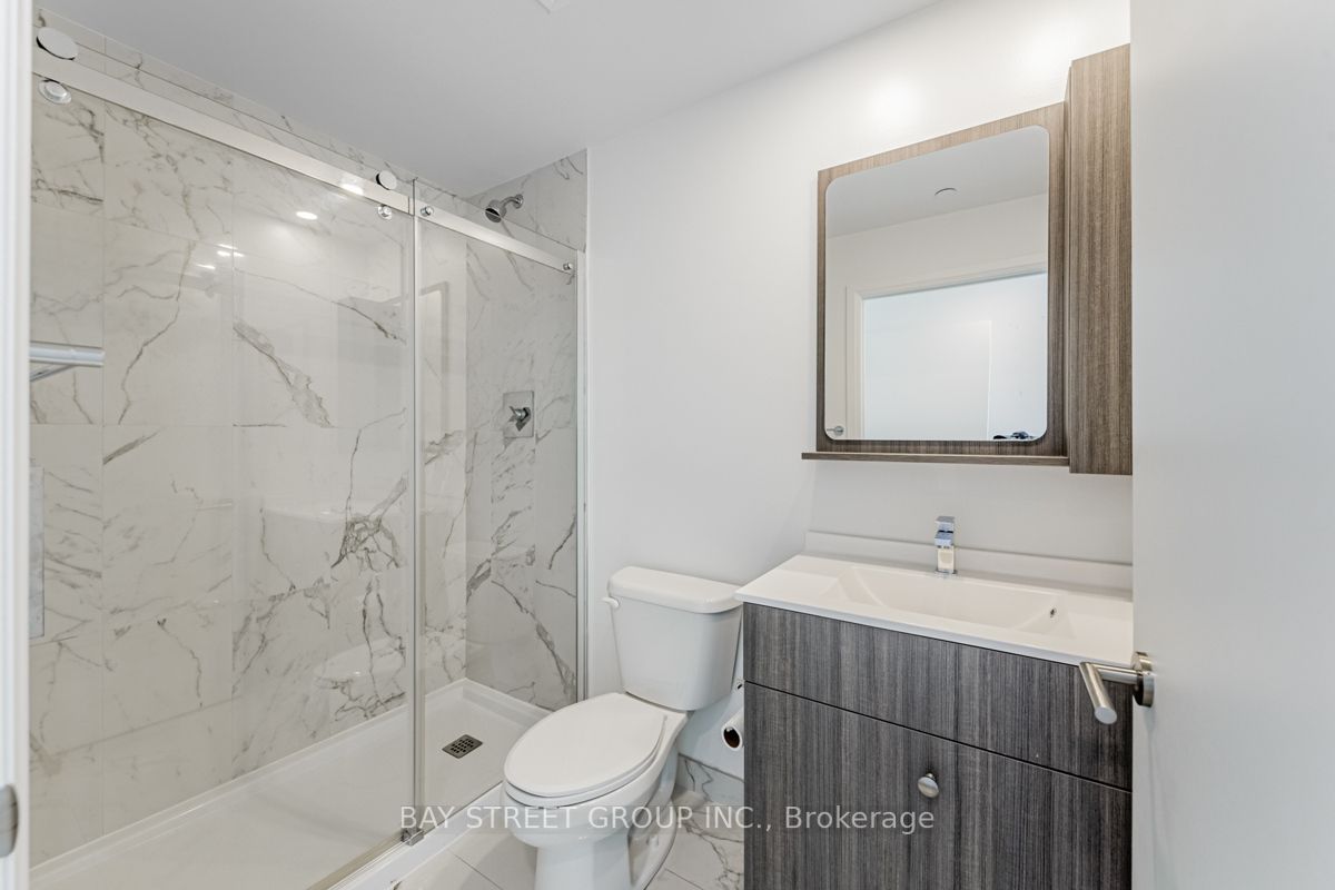 75 Canterbury Place, #2516