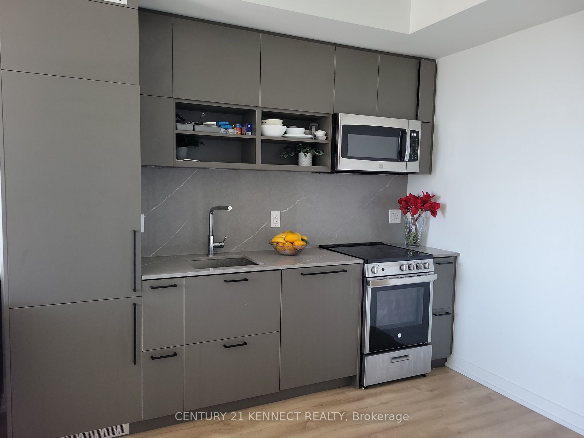 135 East Liberty St, #1312