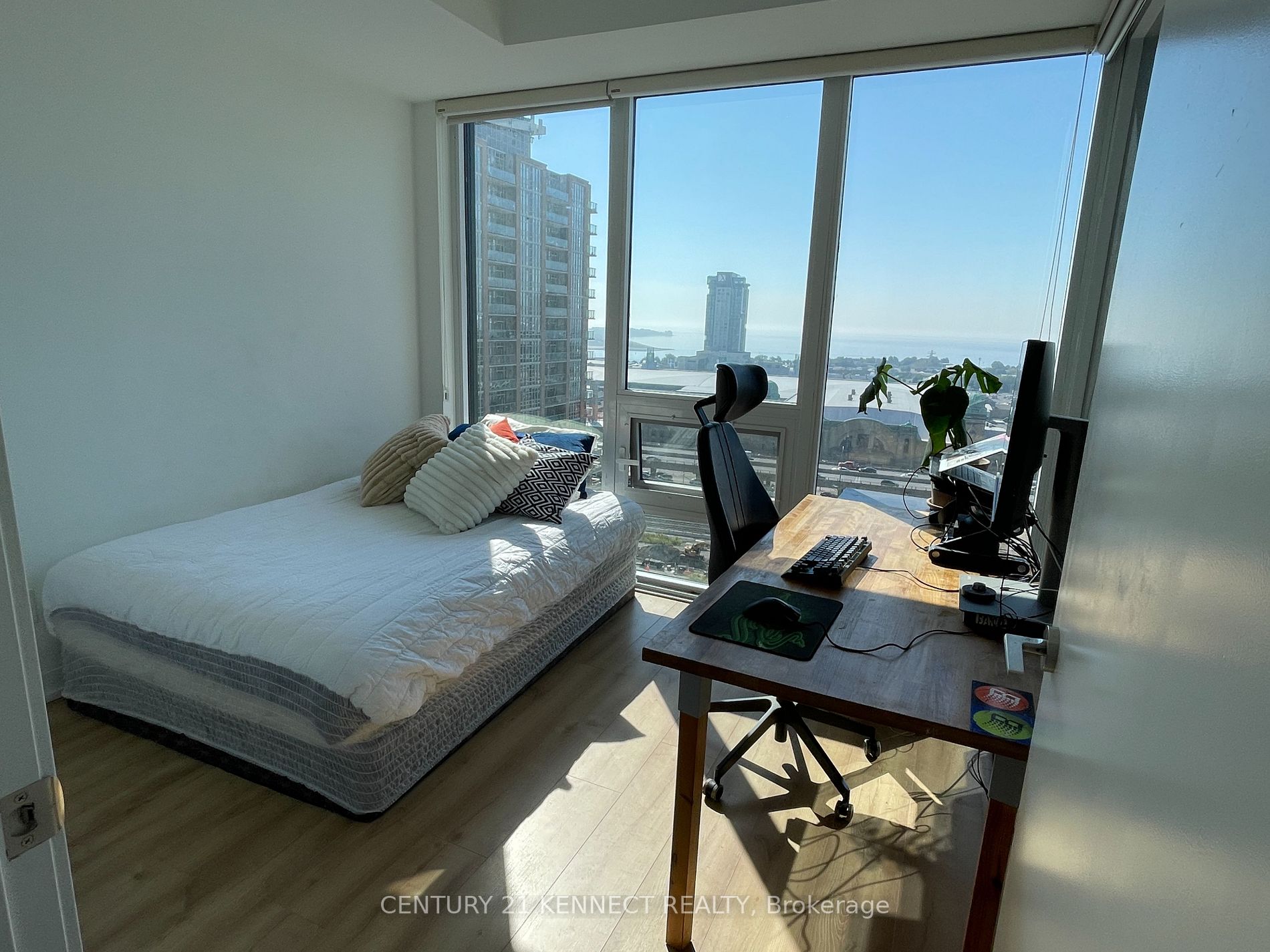 135 East Liberty St, #1312