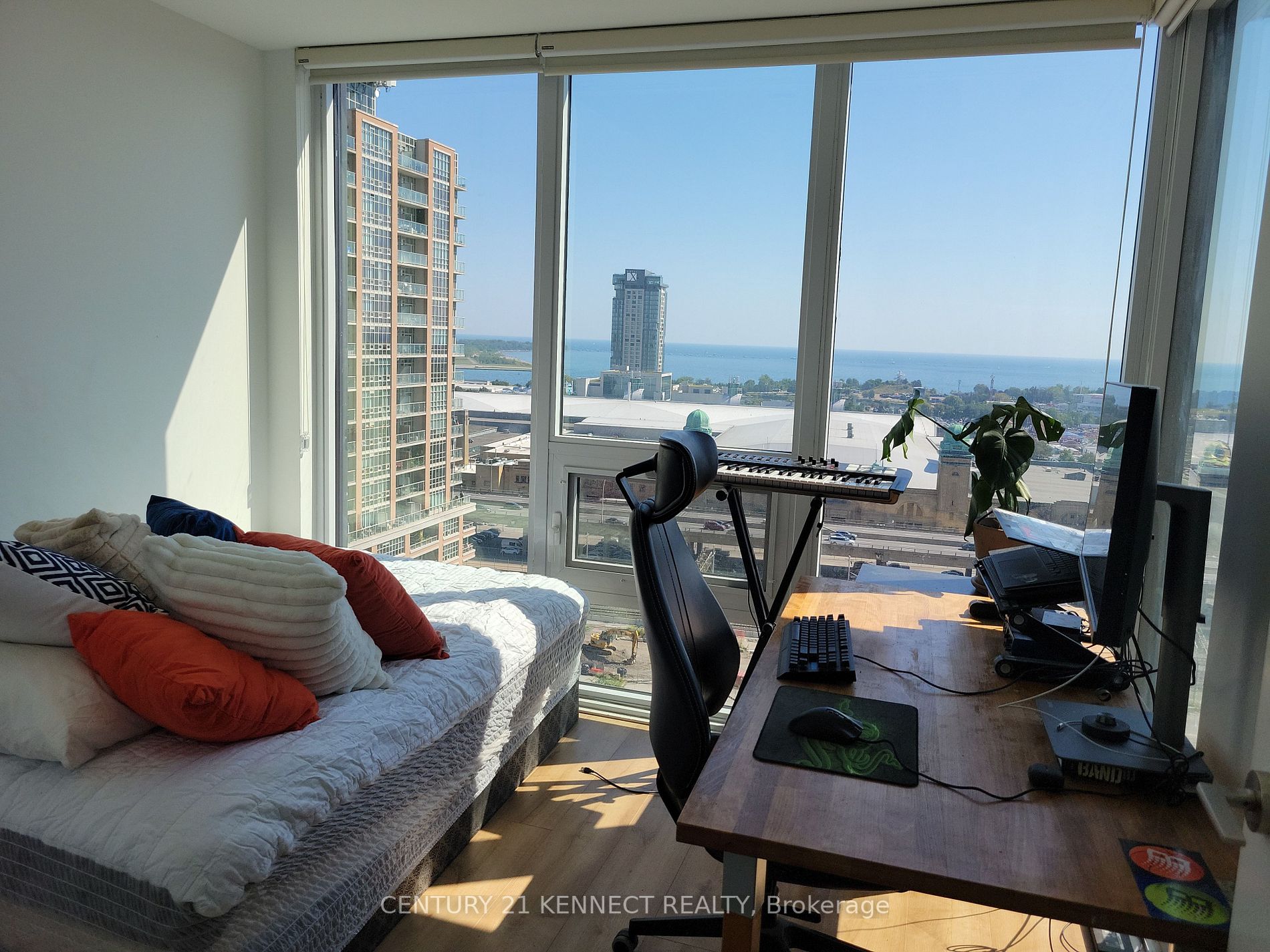 135 East Liberty St, #1312