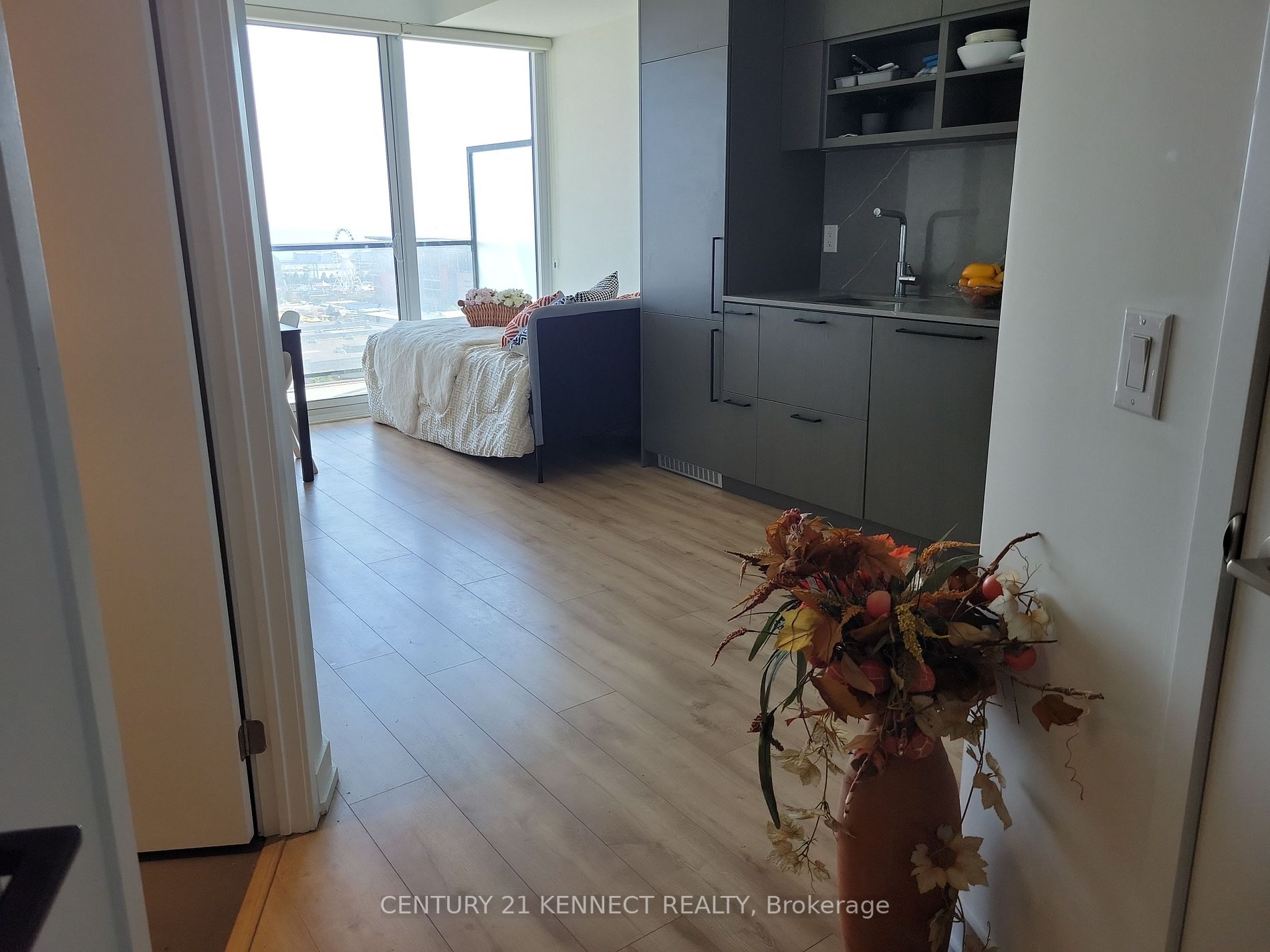 135 East Liberty St, #1312