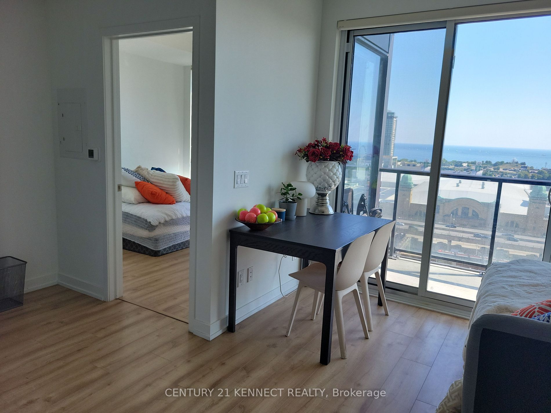135 East Liberty St, #1312