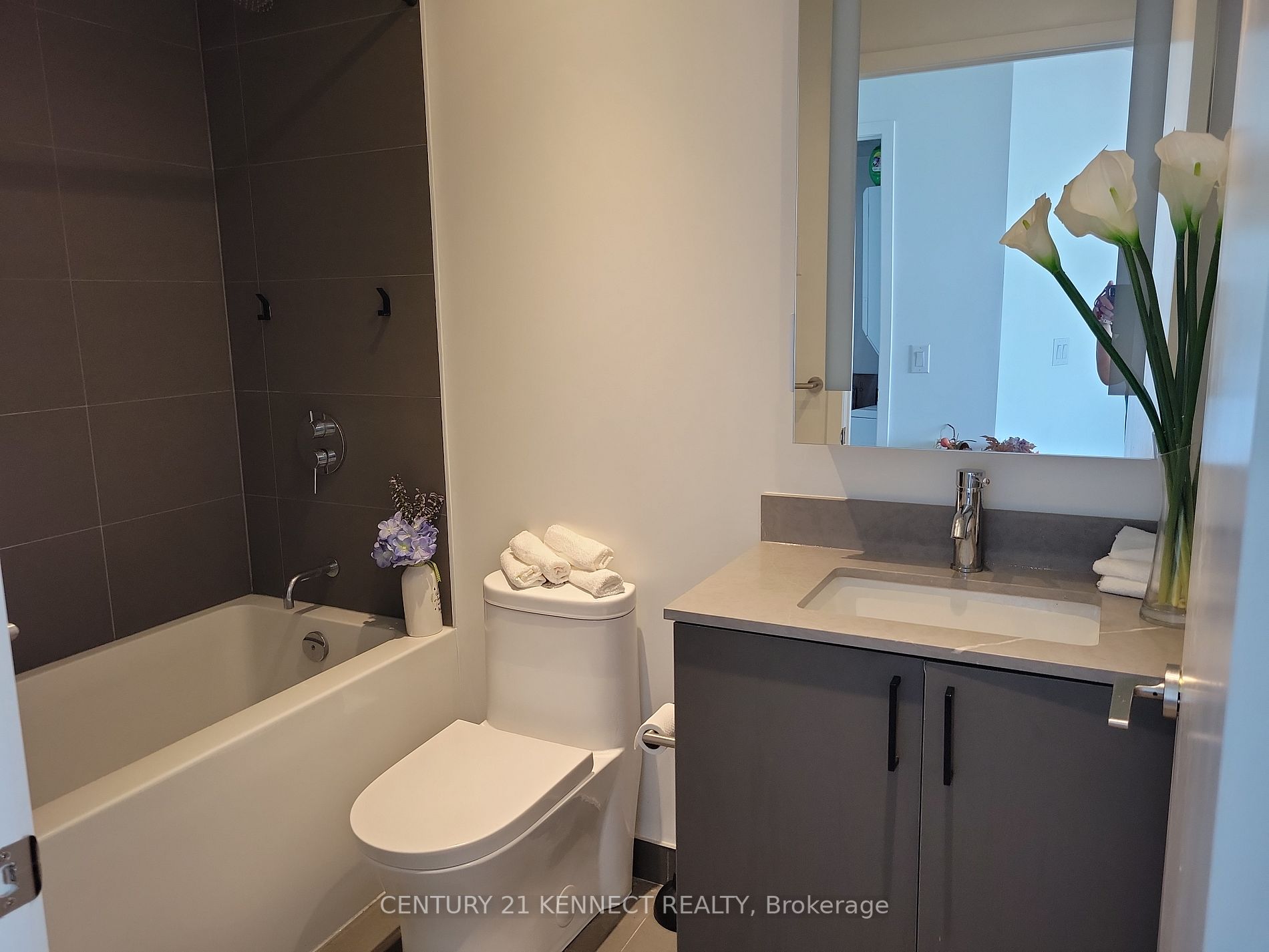 135 East Liberty St, #1312
