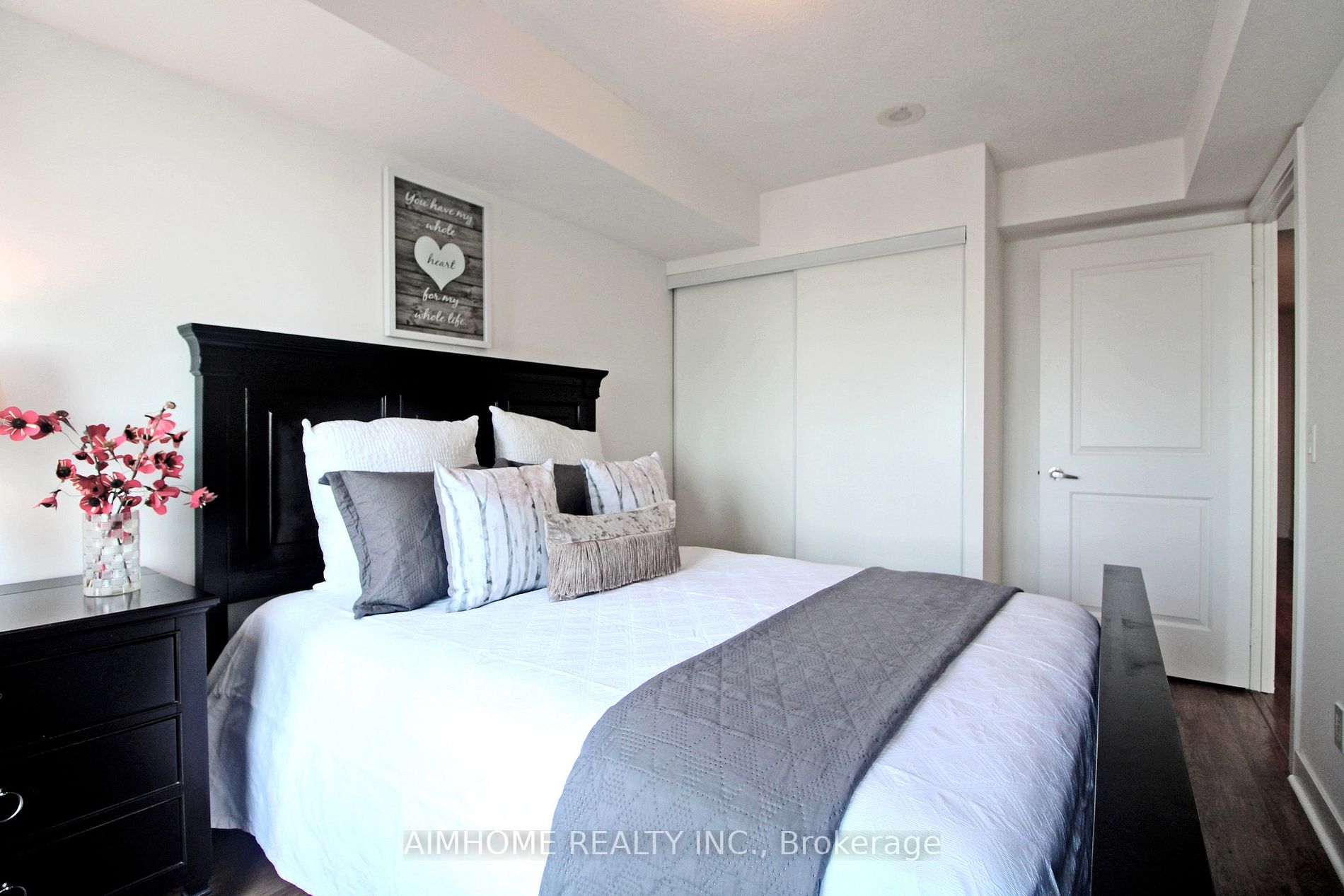 50 Lynn Williams St, #1906