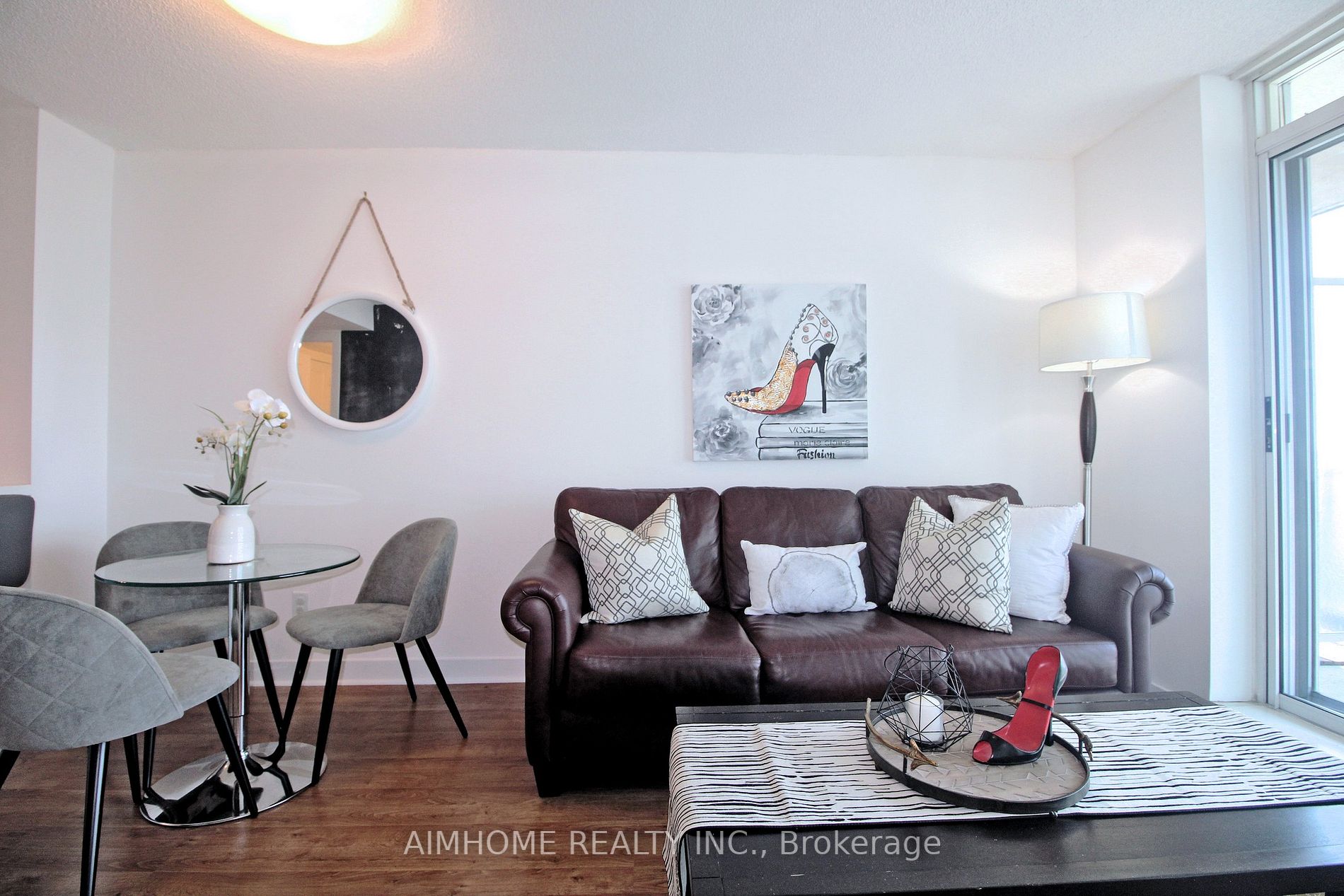 50 Lynn Williams St, #1906