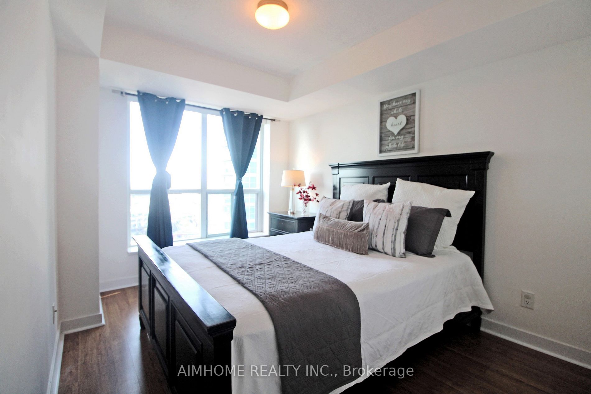 50 Lynn Williams St, #1906