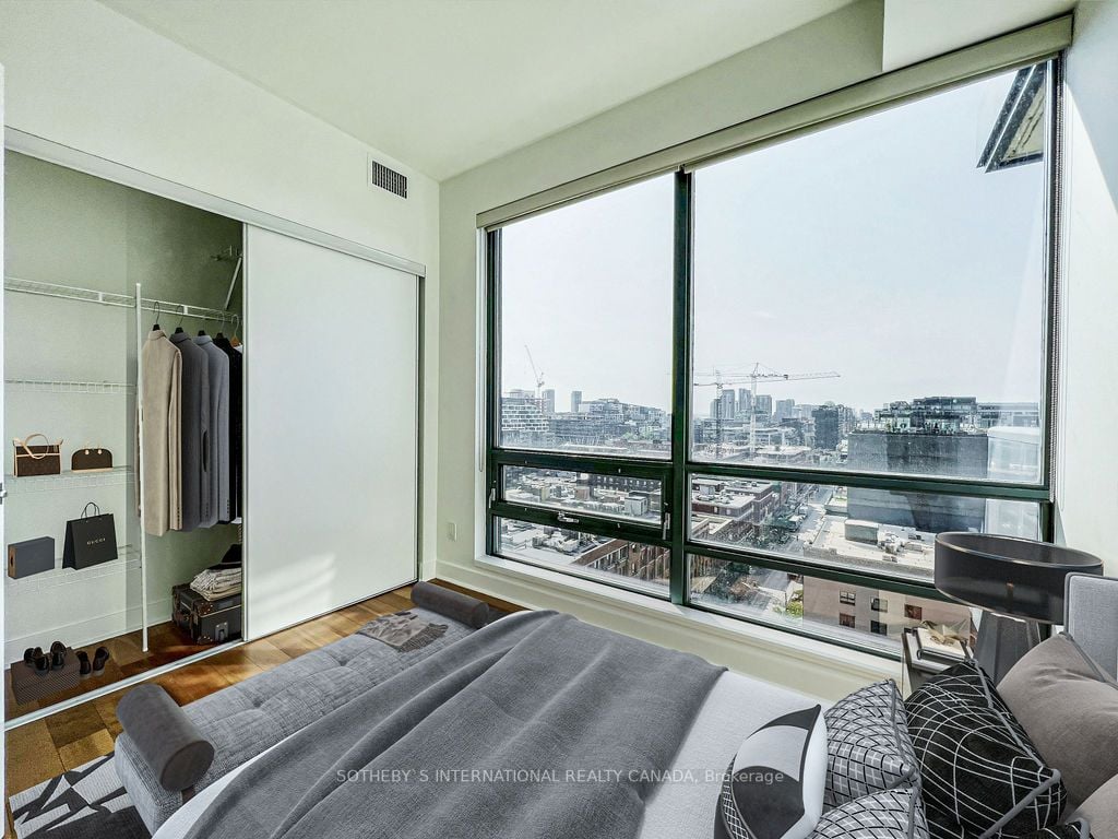 438 King St W, #1506