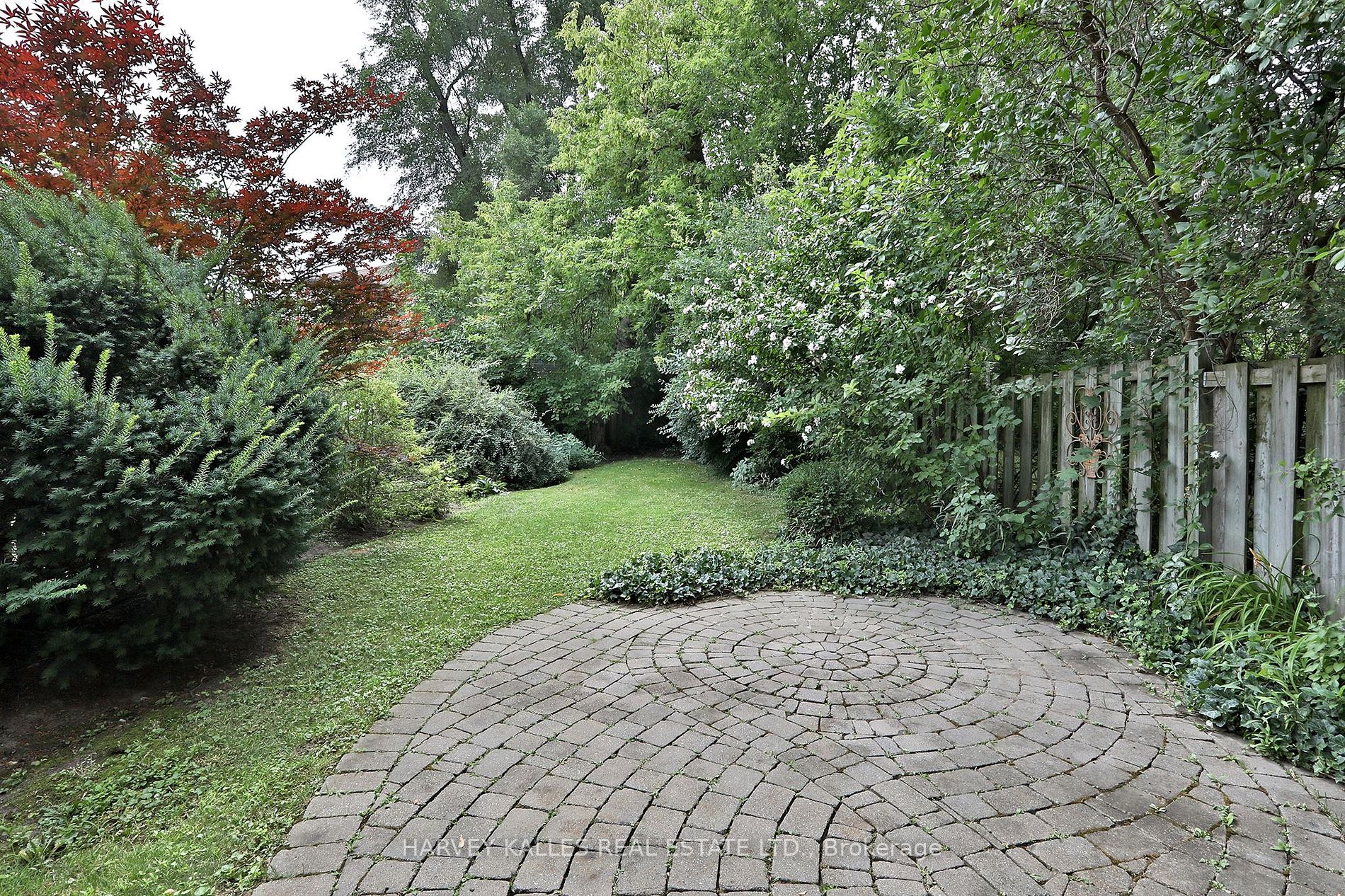 351 Deloraine Ave
