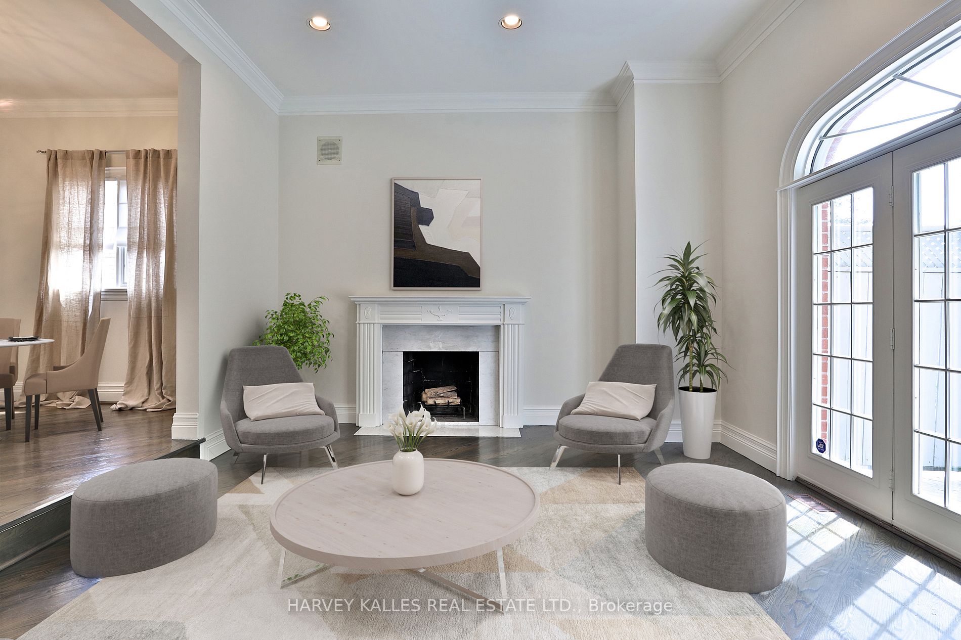 351 Deloraine Ave