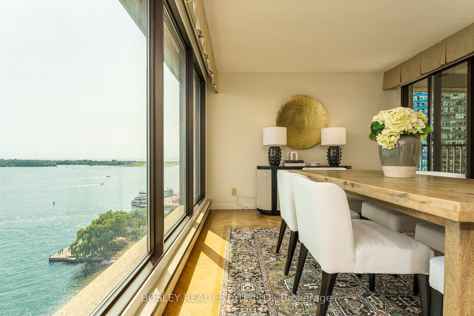 65 Harbour Sq, #1401