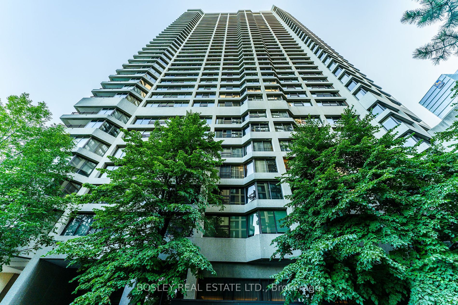 65 Harbour Sq, #1401
