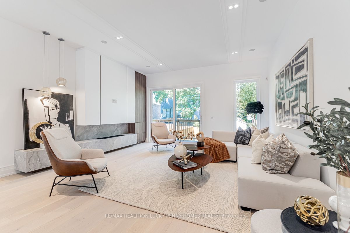 18B Florence Ave