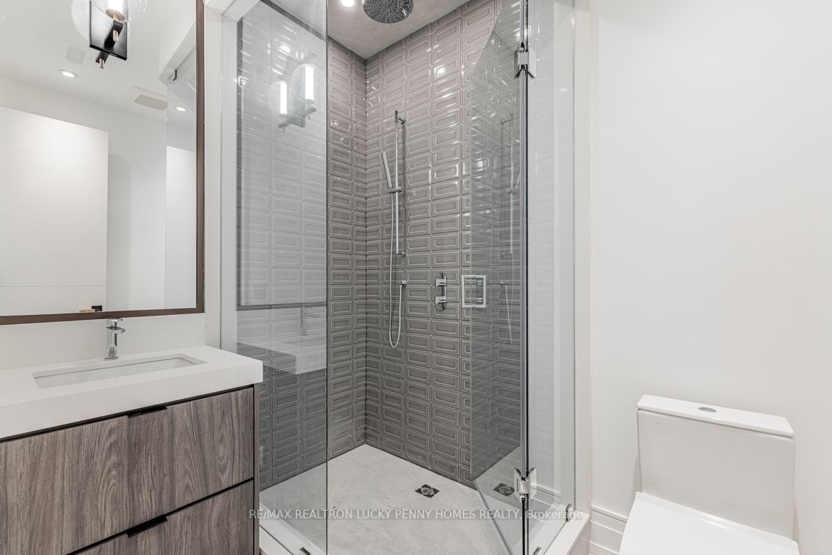 18B Florence Ave