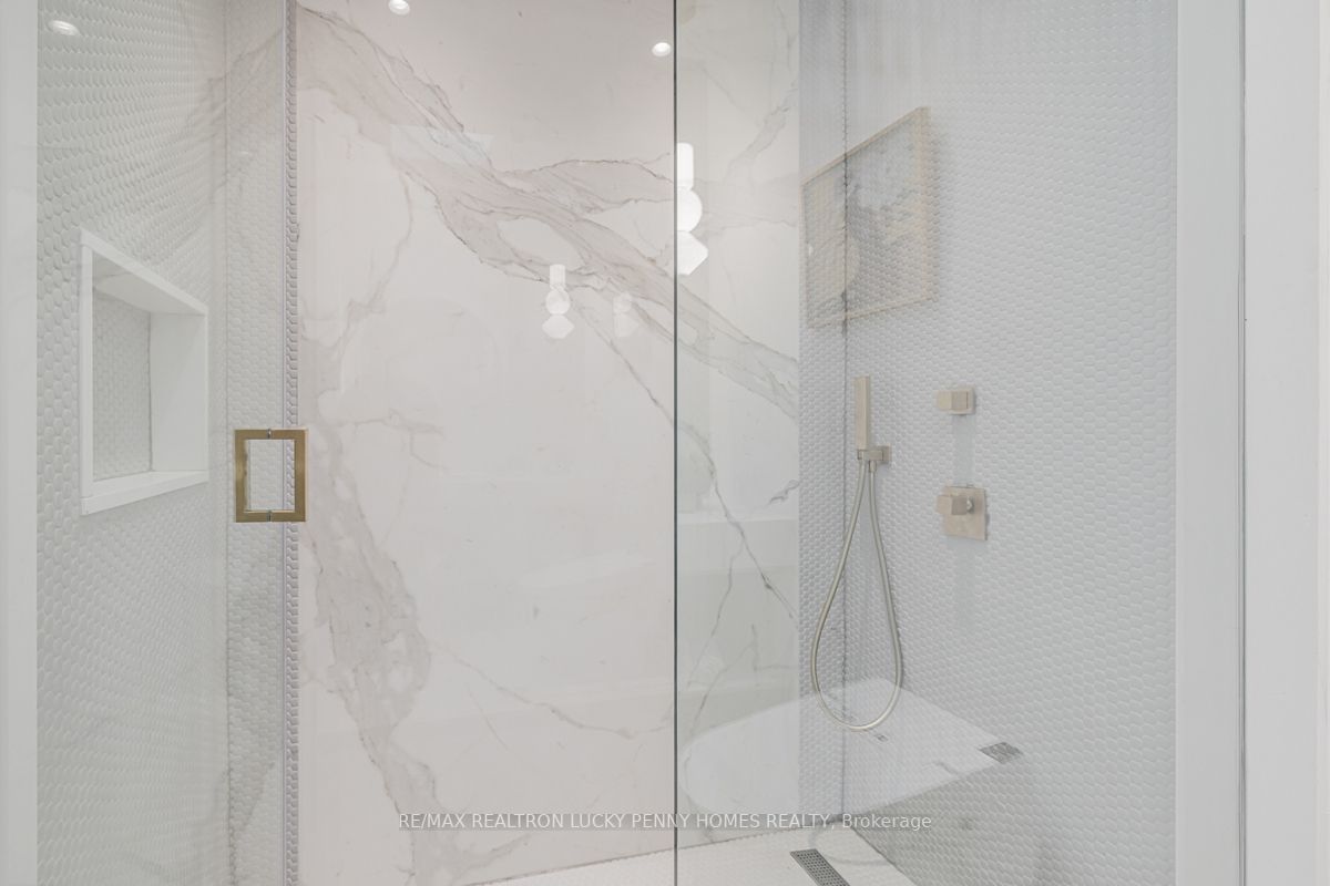 18B Florence Ave