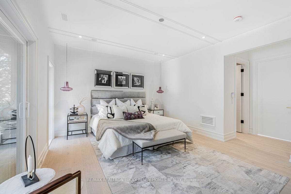 18B Florence Ave