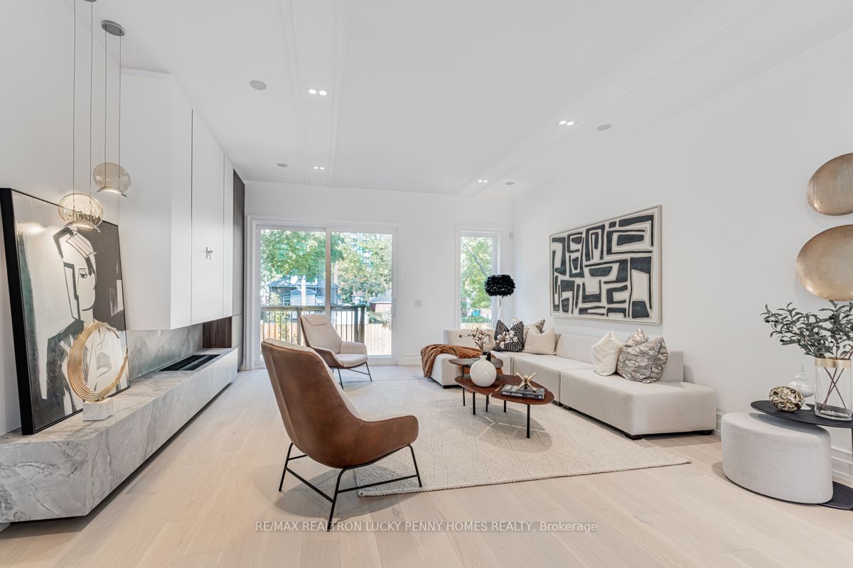 18B Florence Ave