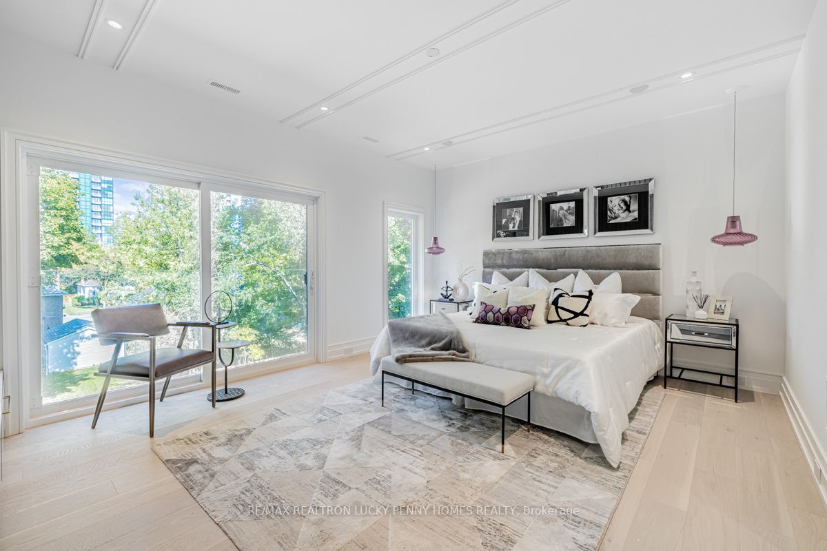 18B Florence Ave