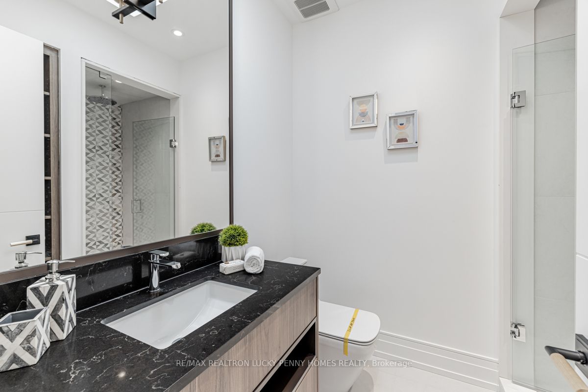 18B Florence Ave