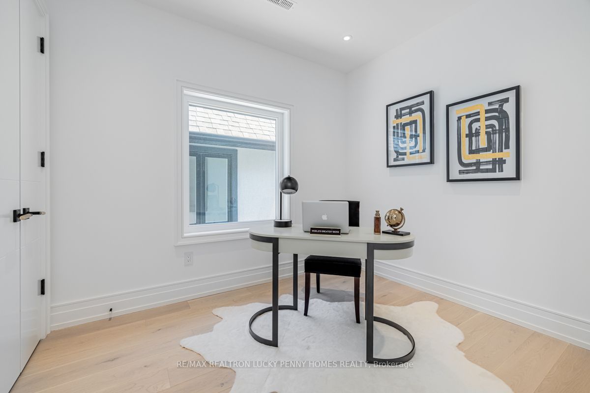 18B Florence Ave