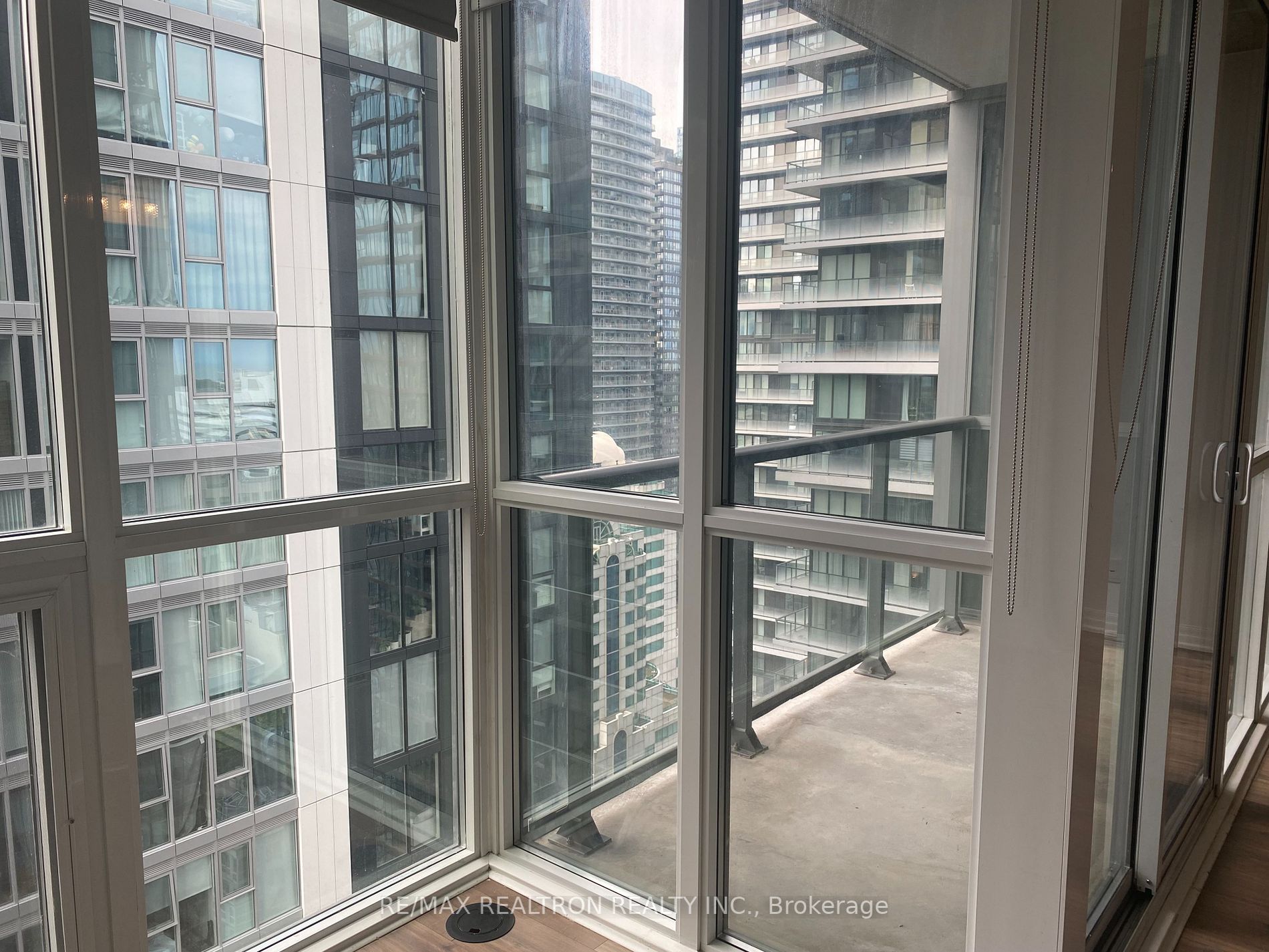 88 Blue Jays Way, #2701