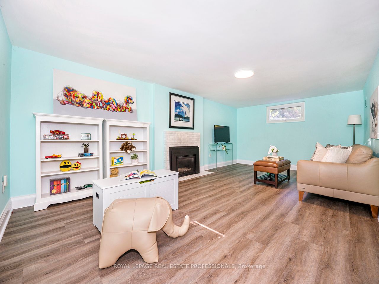 24 Armour Blvd