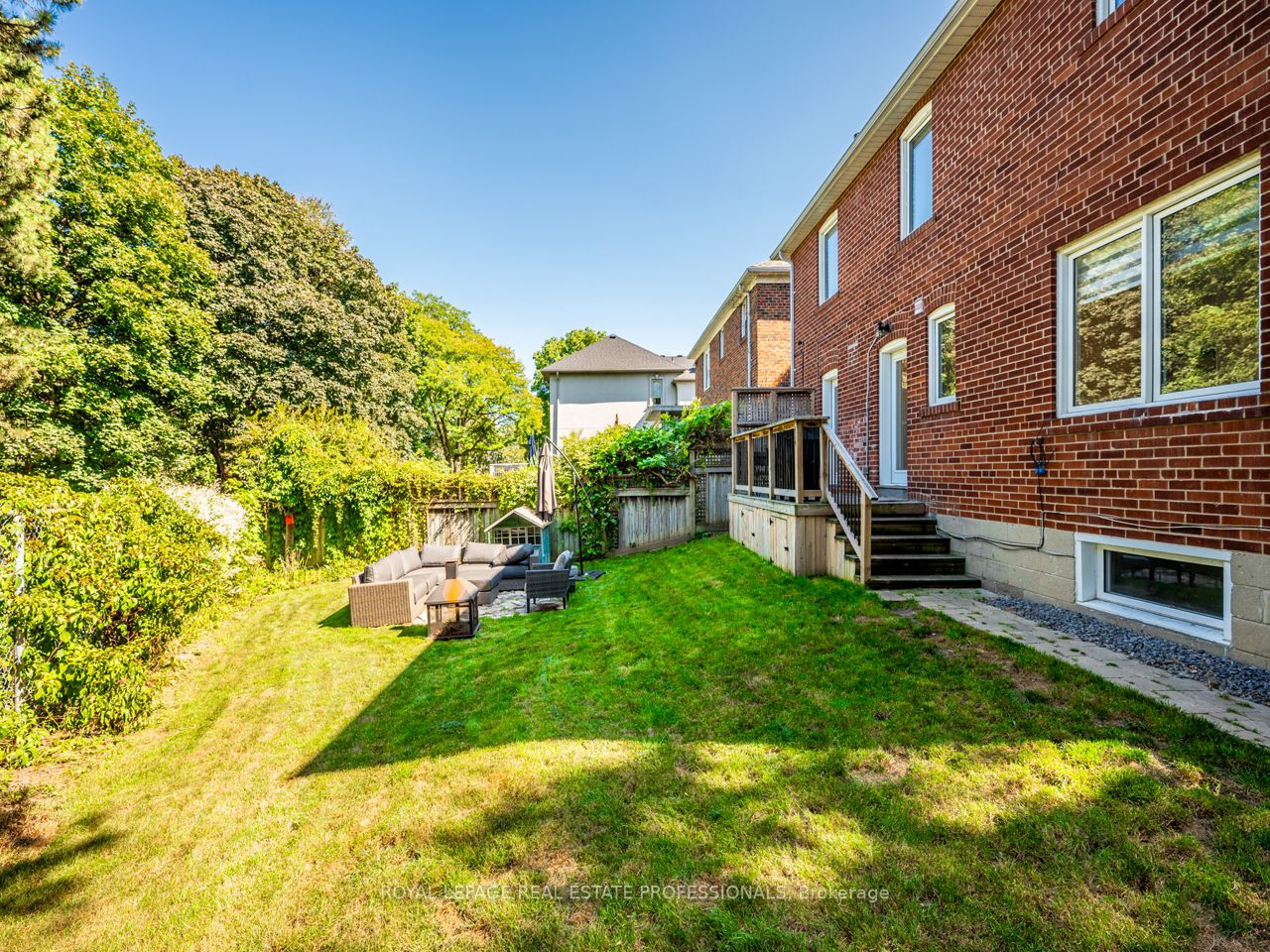 24 Armour Blvd