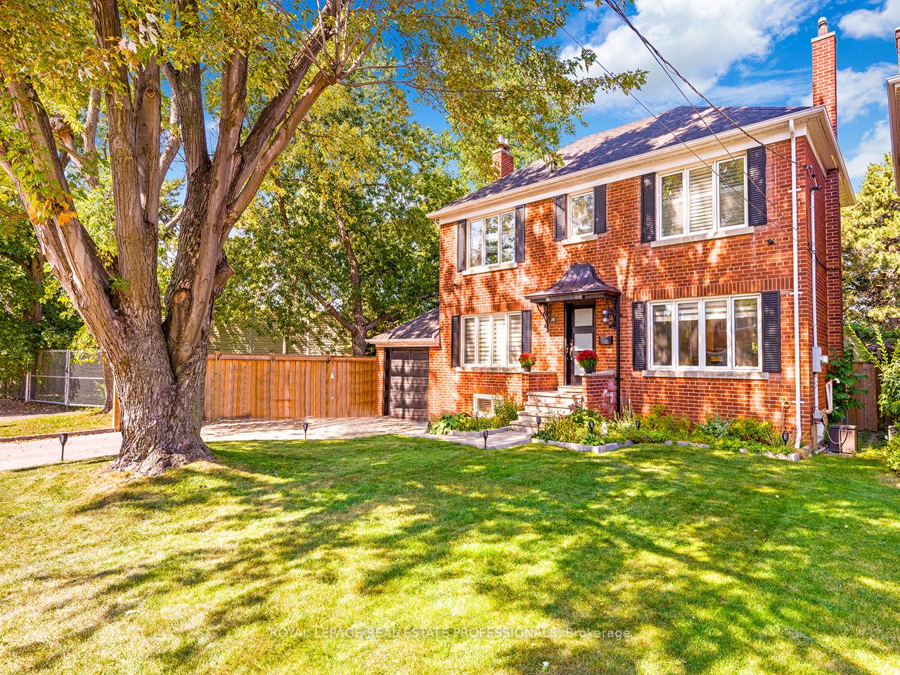 24 Armour Blvd