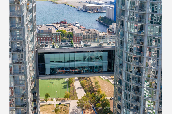21 Iceboat Terr, Toronto