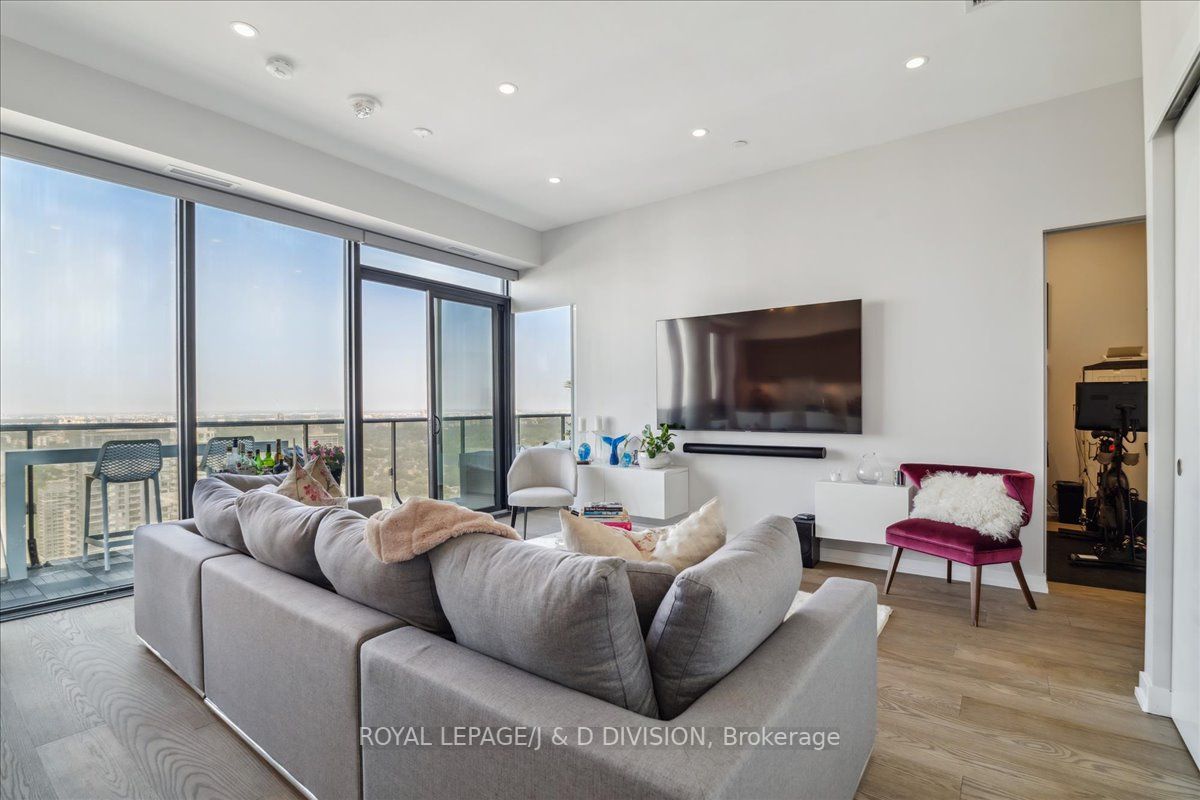 161 Roehampton Ave, #4501