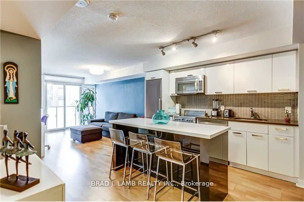 295 Adelaide St W, Toronto
