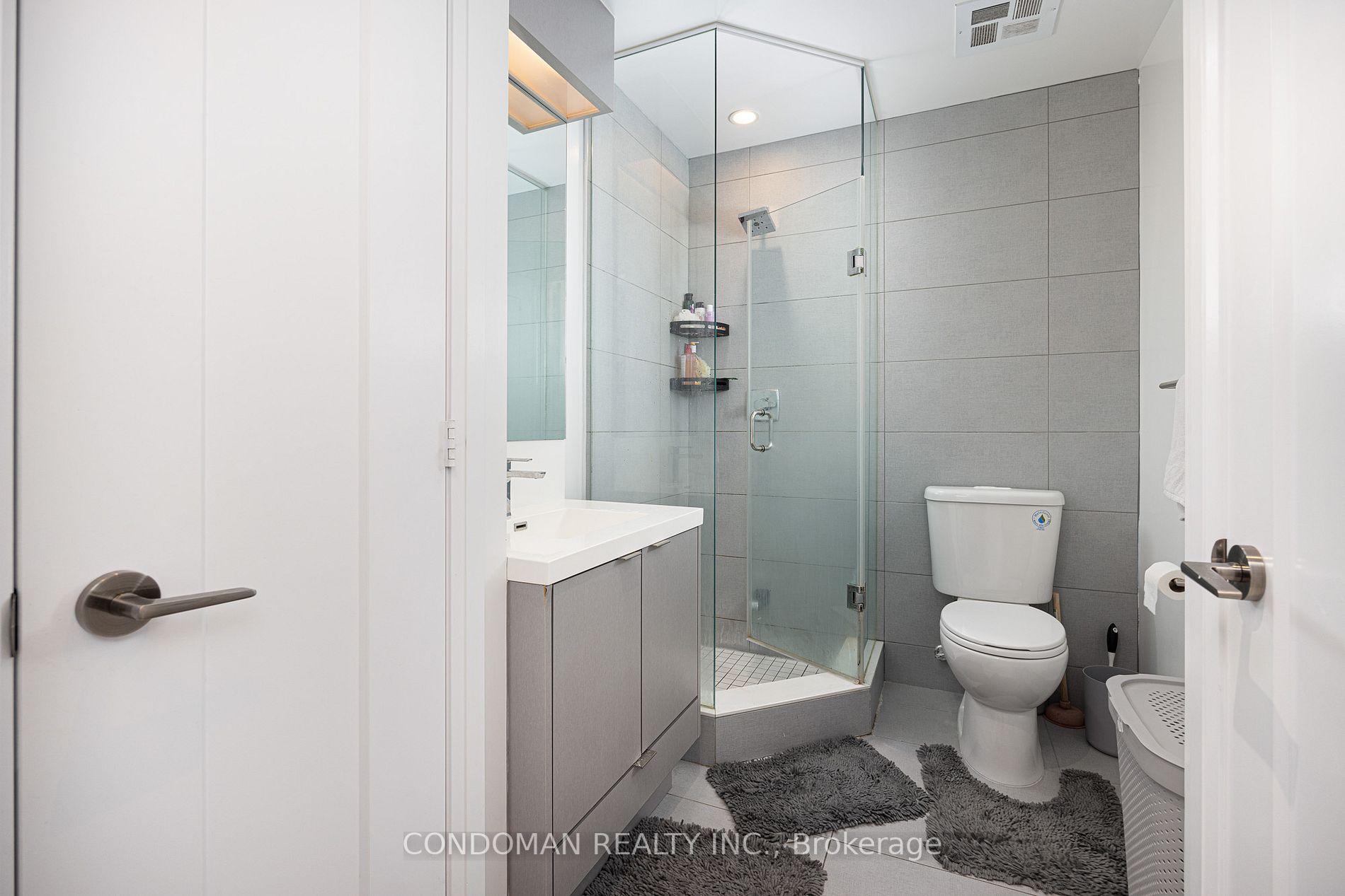 101 Erskine Avenue, #2701