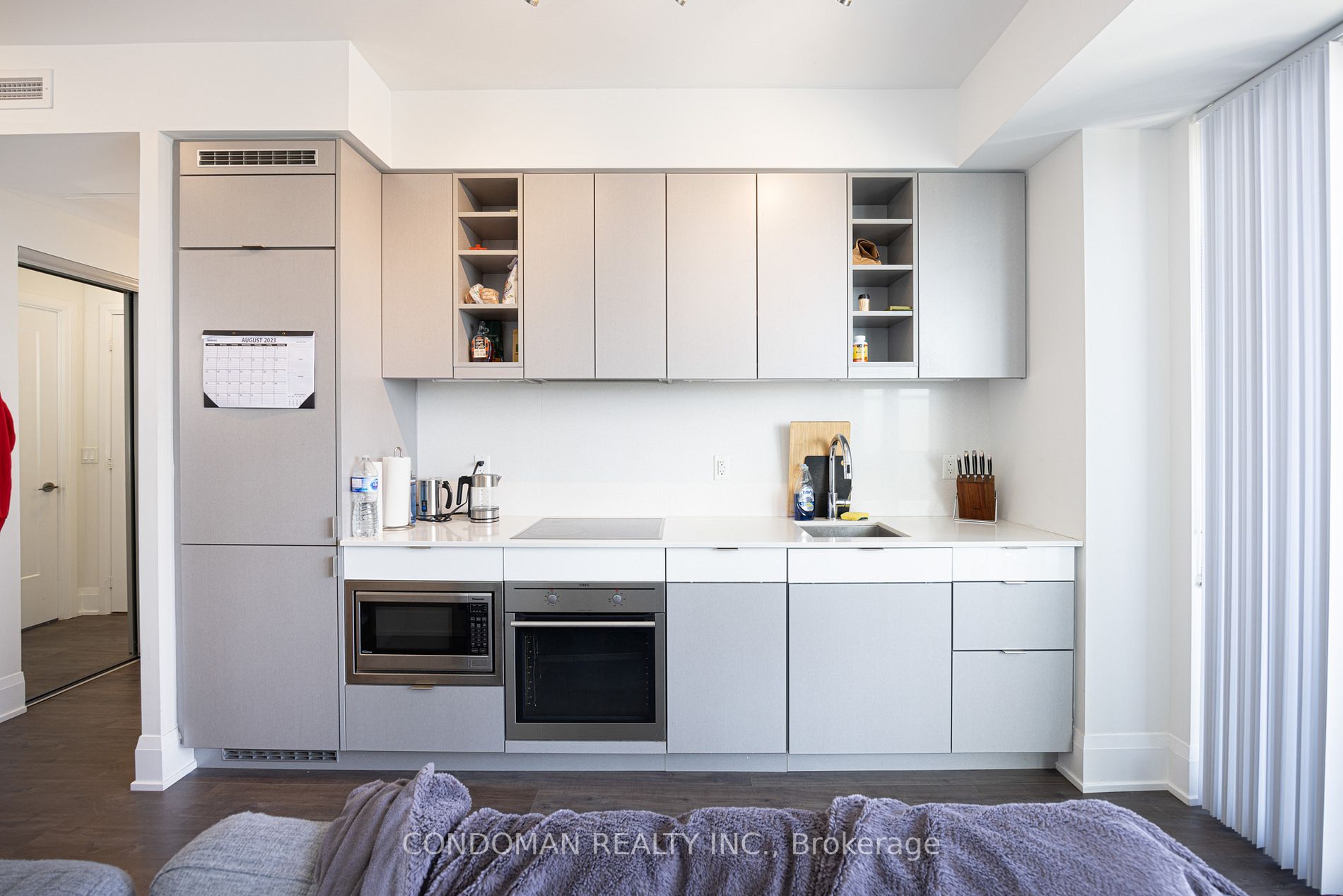 101 Erskine Avenue, #2701