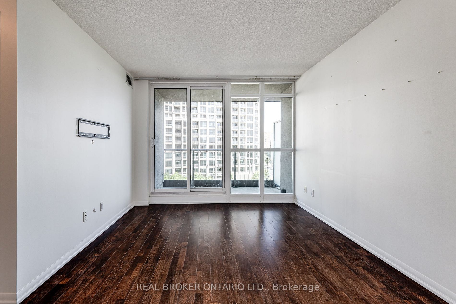 215 Fort York Blvd, #601