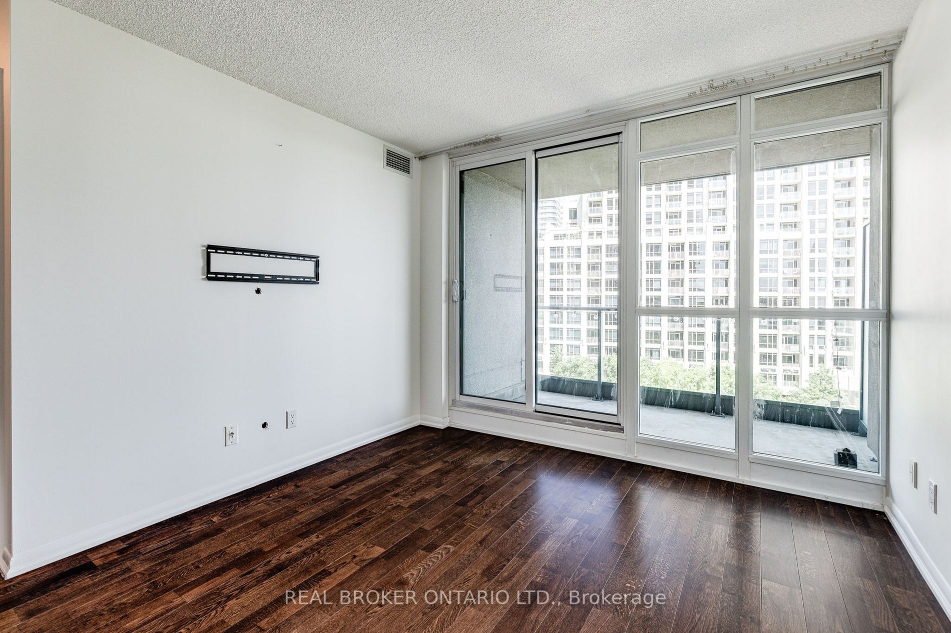 215 Fort York Blvd, #601