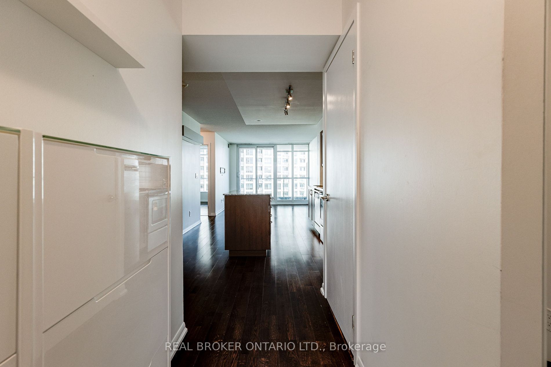 215 Fort York Blvd, #601