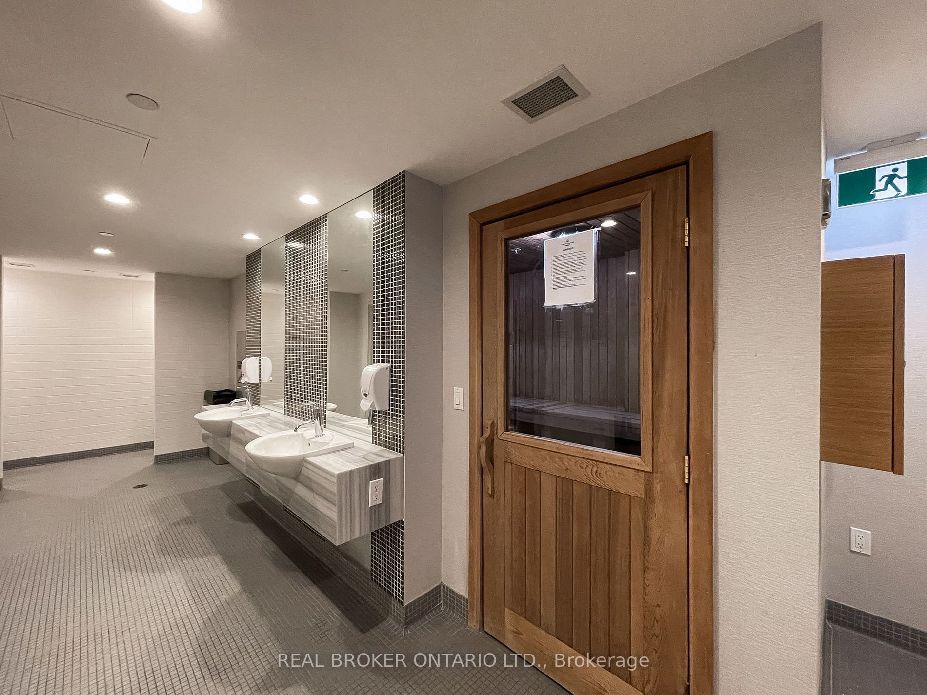 215 Fort York Blvd, #601