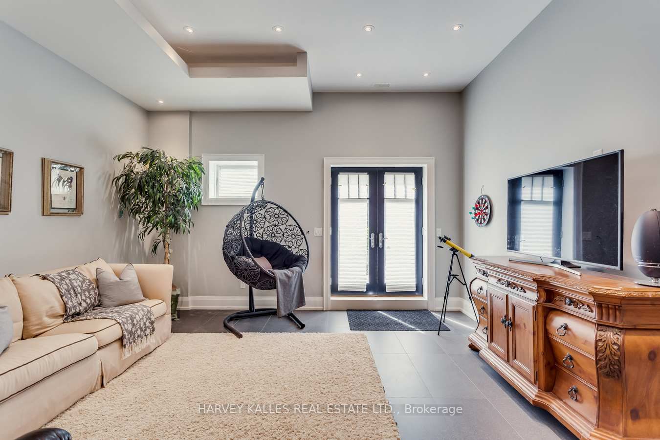 335 Melrose Avenue