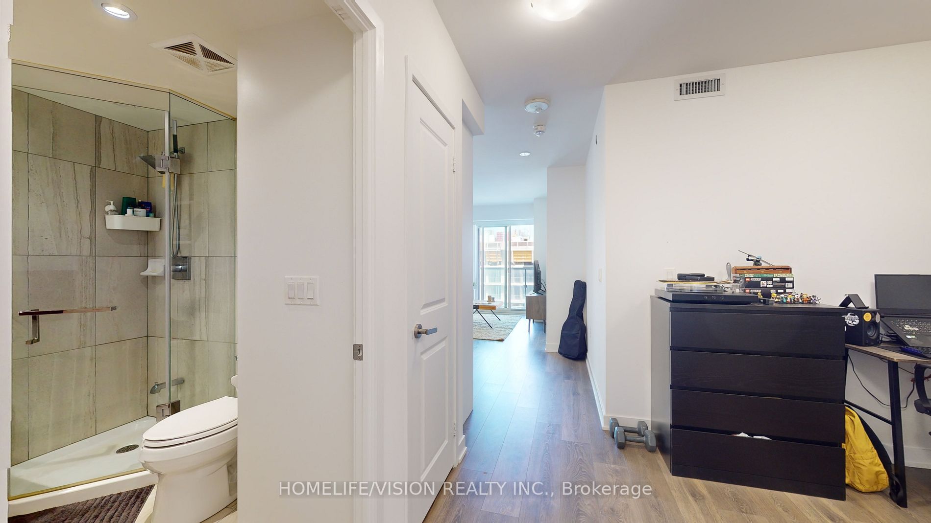 99 Broadway Avenue, #3411