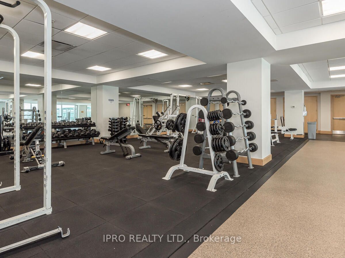 10 Yonge St, #1404