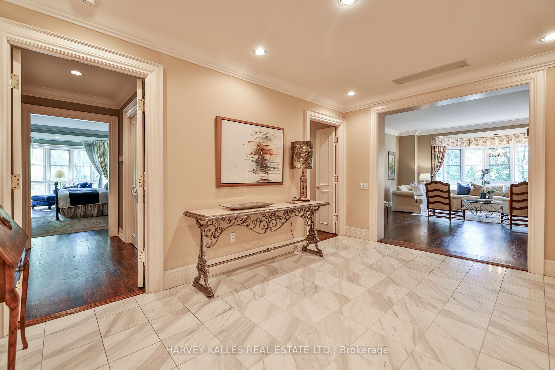 2 Chedington Pl, #2C