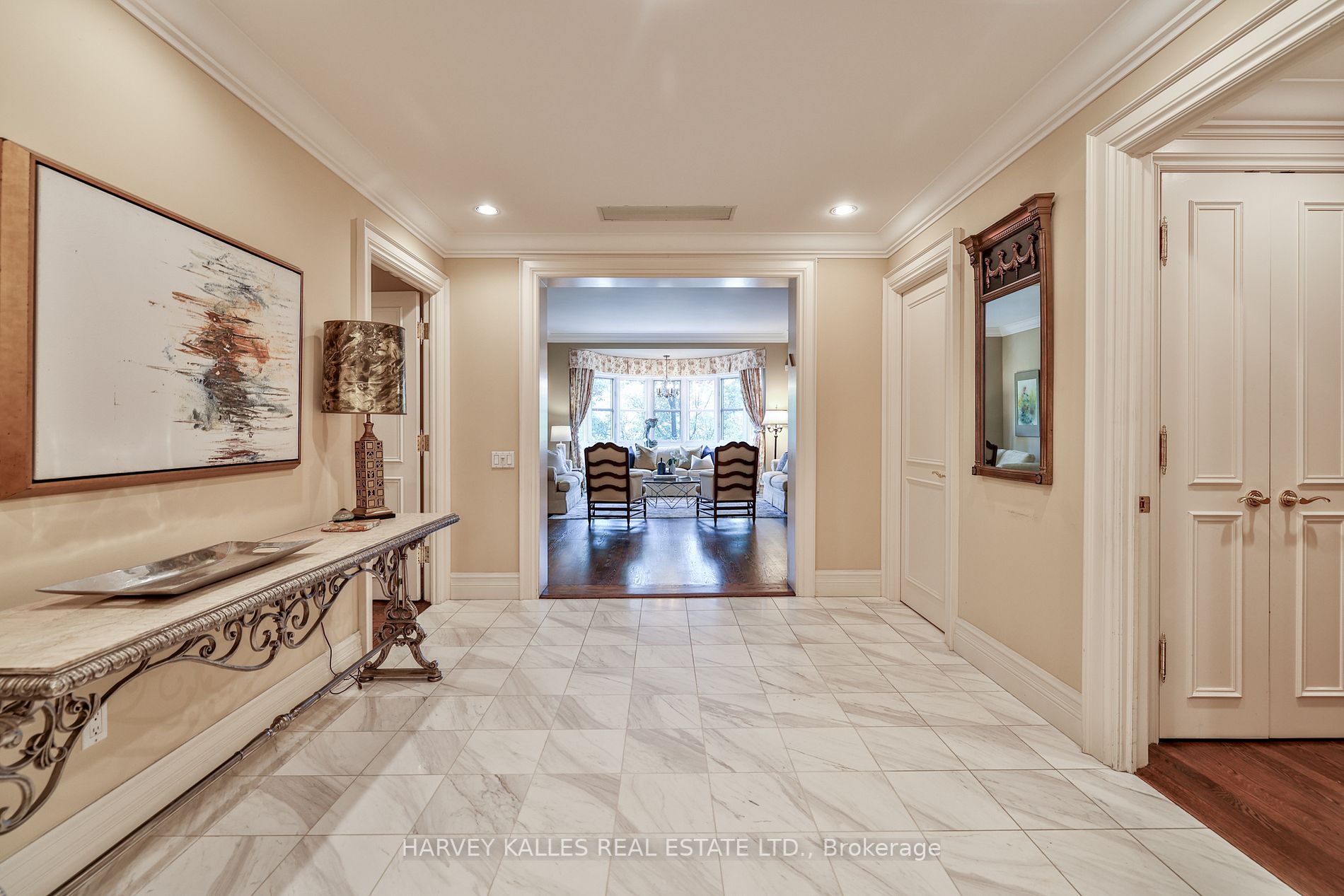 2 Chedington Pl, #2C