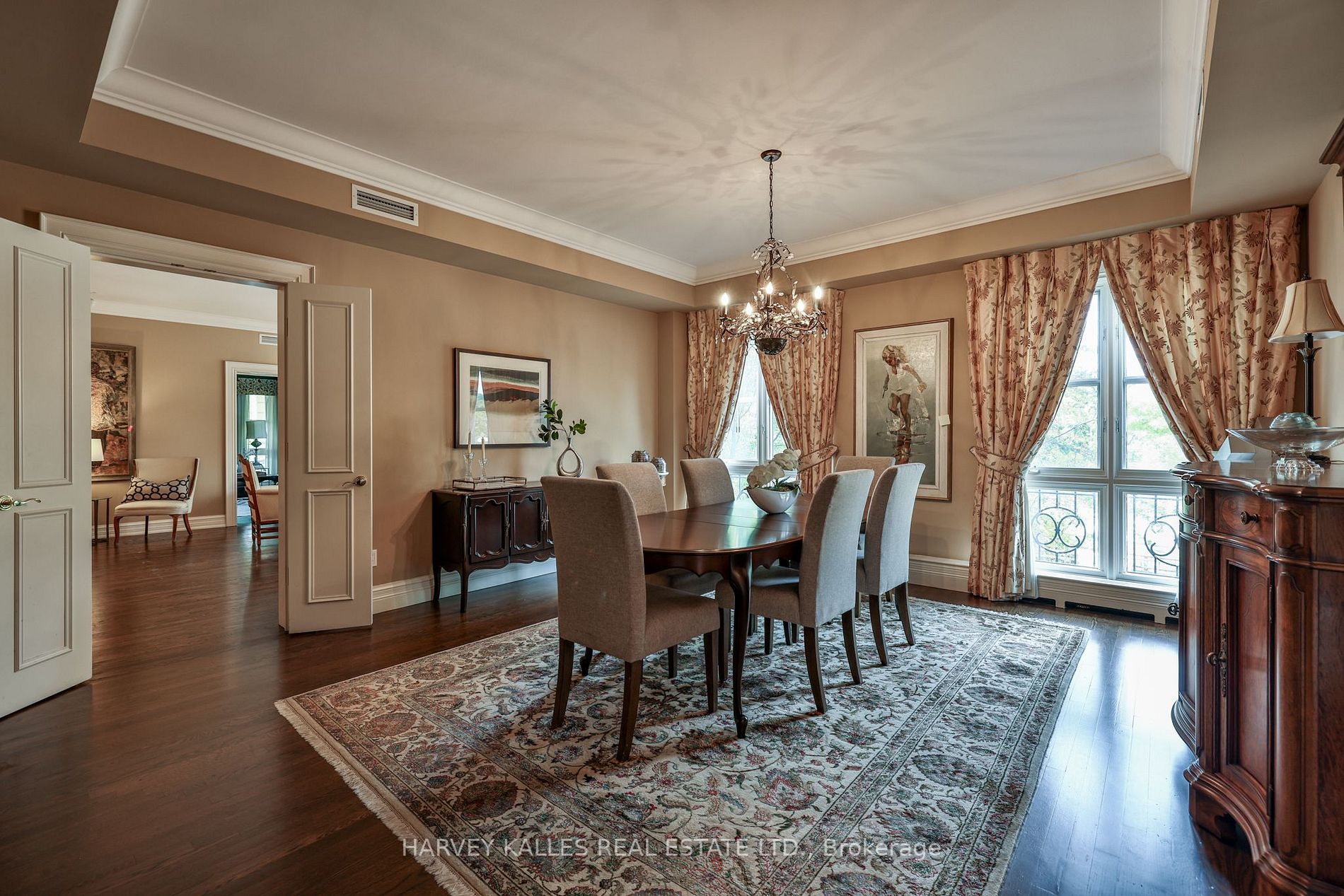 2 Chedington Pl, #2C