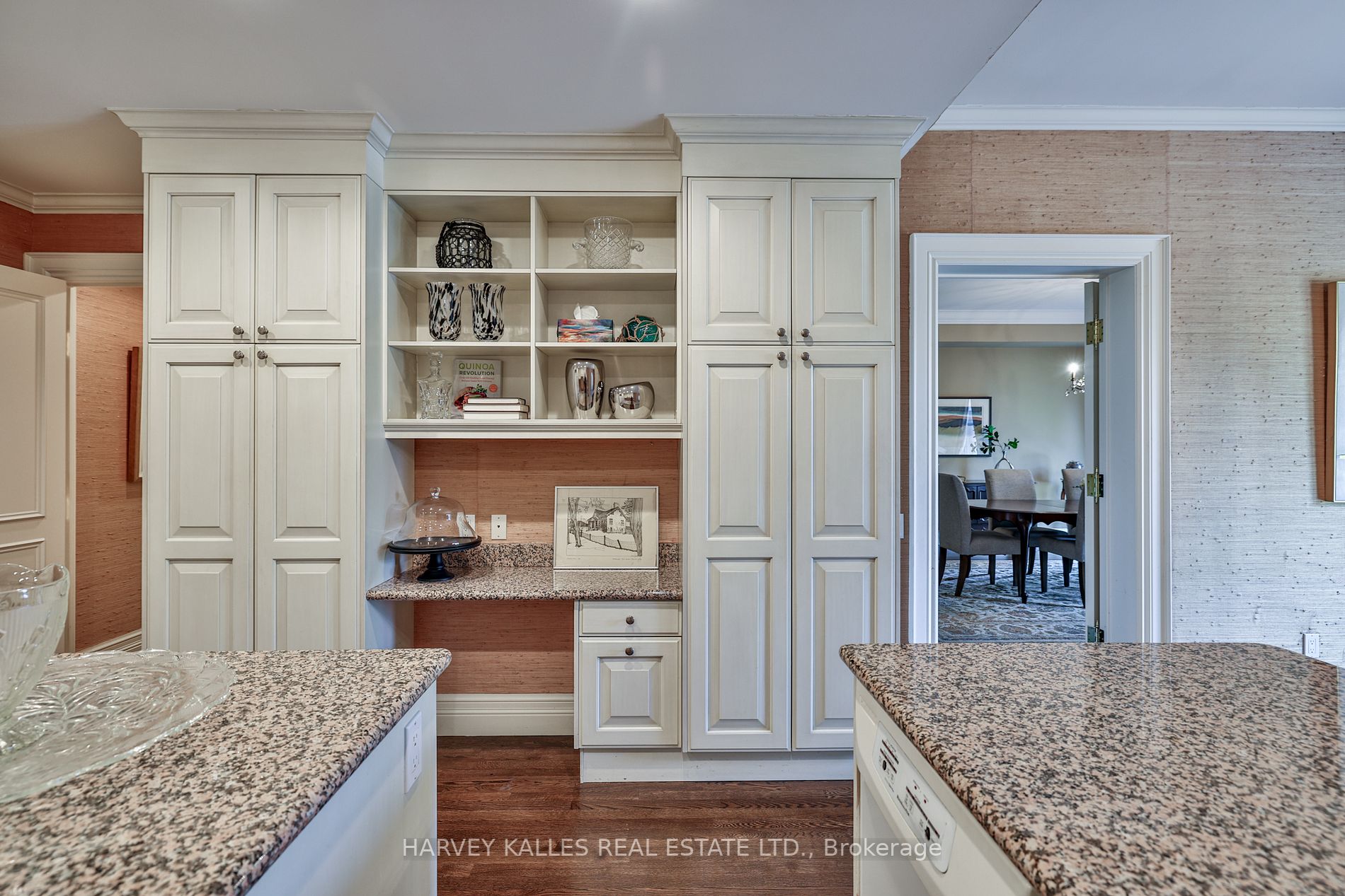 2 Chedington Pl, #2C