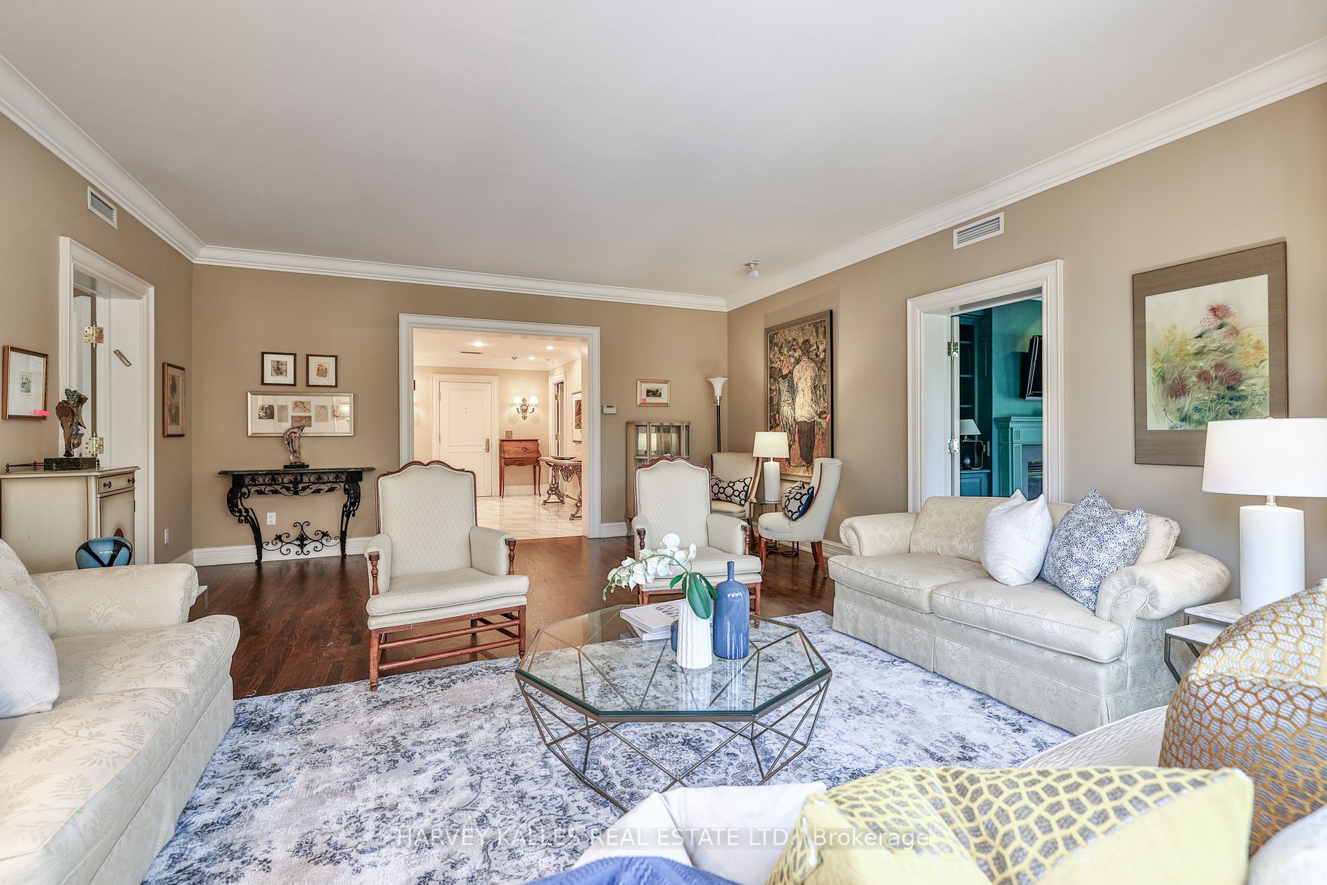 2 Chedington Pl, #2C