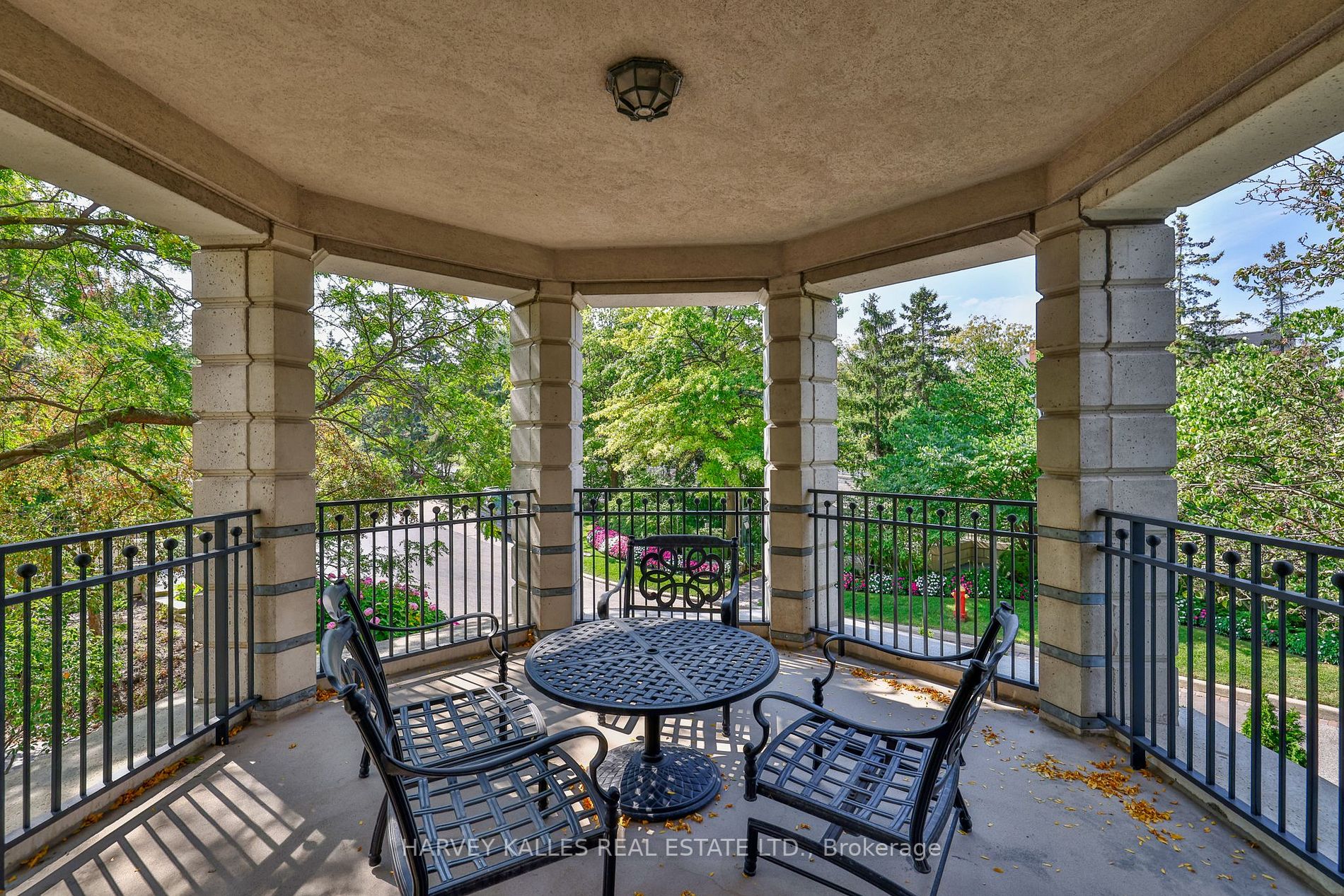 2 Chedington Pl, #2C