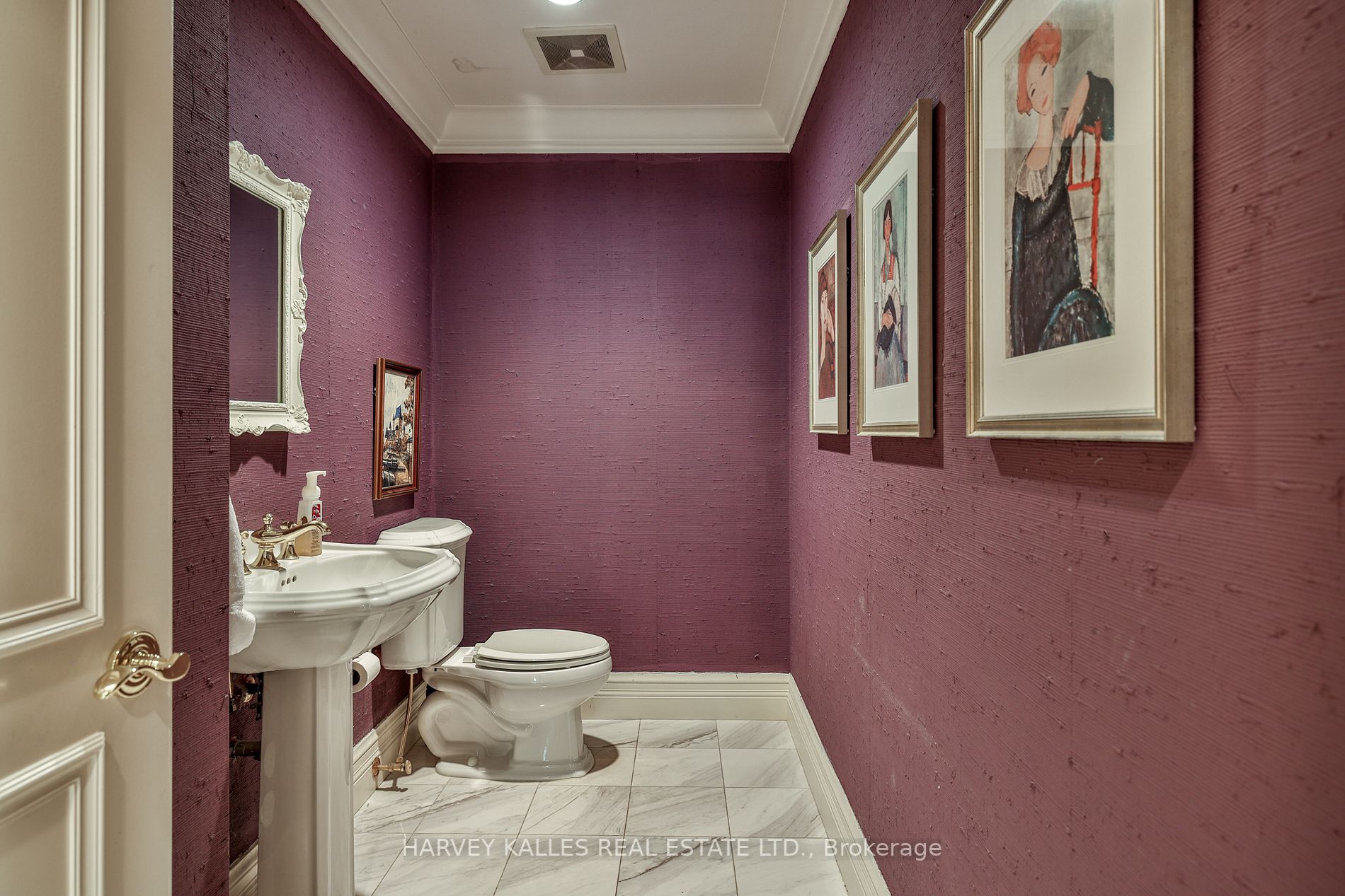 2 Chedington Pl, #2C